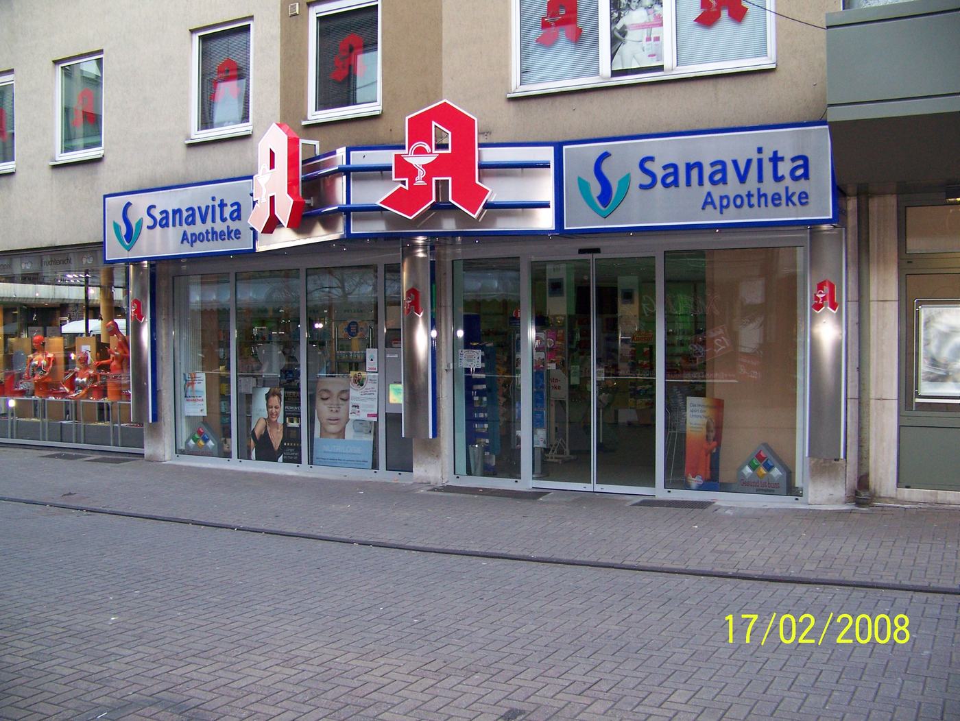Ladenfront einer Apotheke